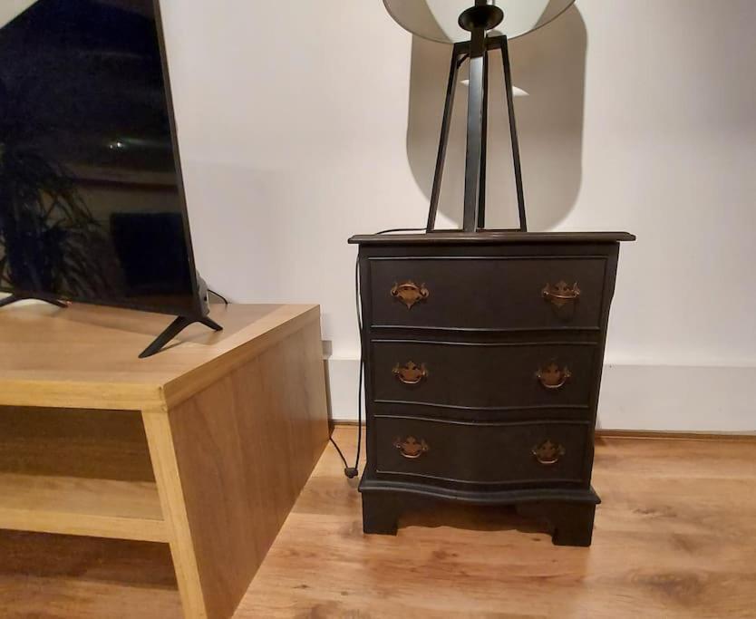 Appartement 2 Bed Flat, Bounds Green, Piccadilly Line, N11 Londen
